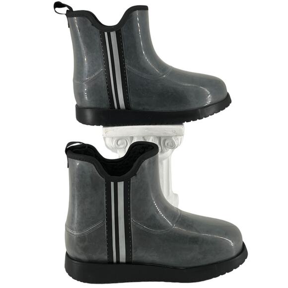 Time and Tru Clear Gray Faux Sherpa Lined Short Boots Women Size 8 - Picture 2 of 15